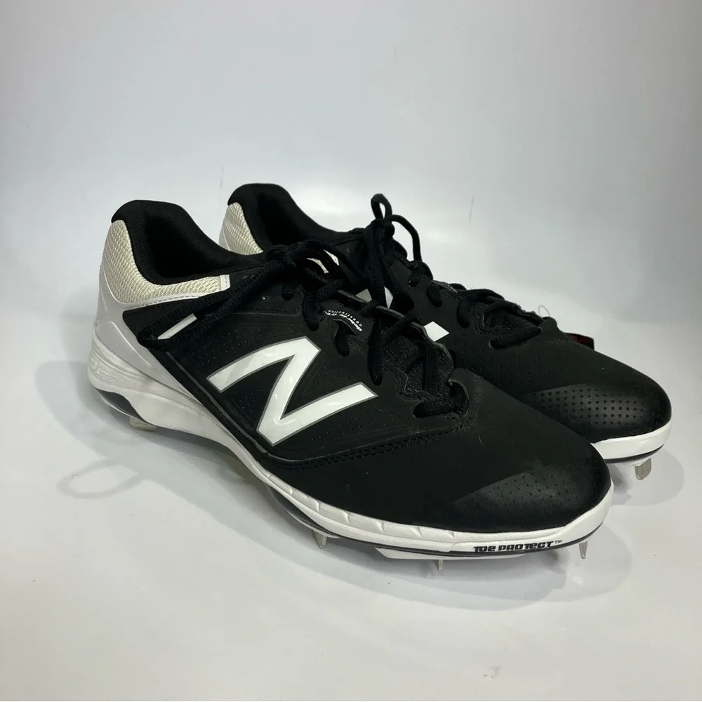 New‎ Balance metal softball cleats women’s size 11 black white new with tags